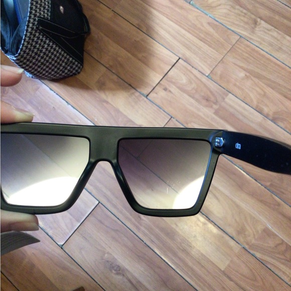 SALE! OTRA Rae shield Sunnies * read - Picture 7 of 8